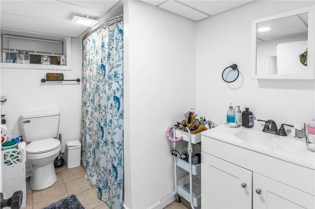 565 Sandy Lane, Warwick, RI 02889