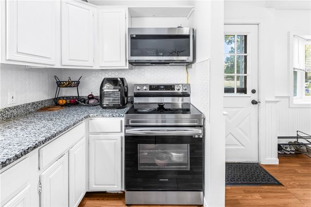 565 Sandy Lane, Warwick, RI 02889