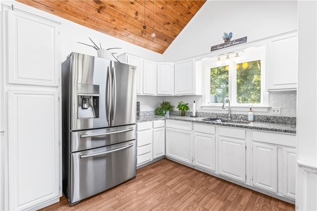 565 Sandy Lane, Warwick, RI 02889