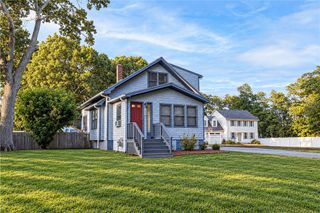 565 Sandy Lane, Warwick, RI 02889