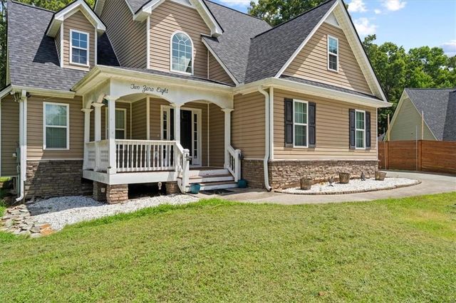 208 Levi Street SW, Calhoun, GA 30701