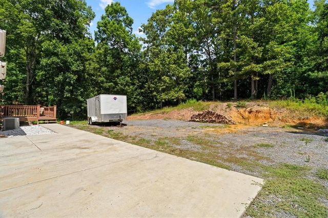 208 Levi Street SW, Calhoun, GA 30701