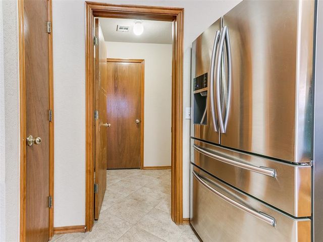9901 SW 15th Terrace, Yukon, OK 73099