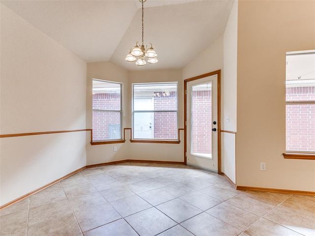 9901 SW 15th Terrace, Yukon, OK 73099