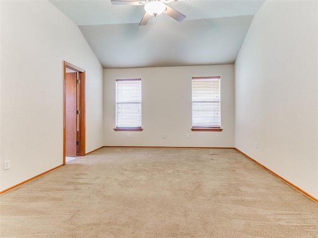 9901 SW 15th Terrace, Yukon, OK 73099