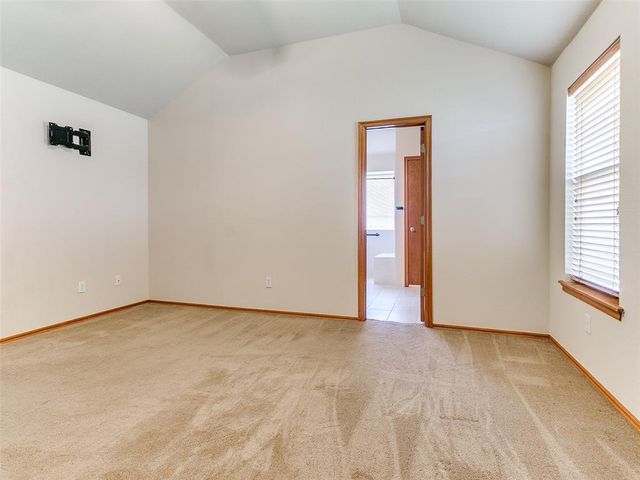 9901 SW 15th Terrace, Yukon, OK 73099