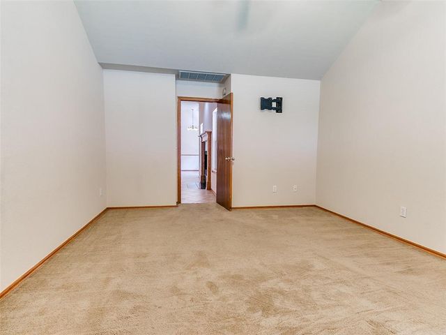 9901 SW 15th Terrace, Yukon, OK 73099