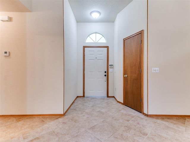 9901 SW 15th Terrace, Yukon, OK 73099