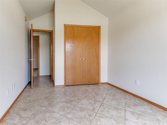 9901 SW 15th Terrace, Yukon, OK 73099
