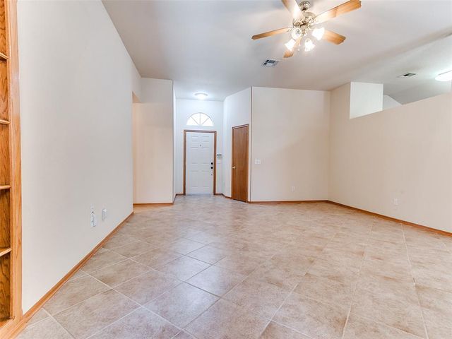 9901 SW 15th Terrace, Yukon, OK 73099