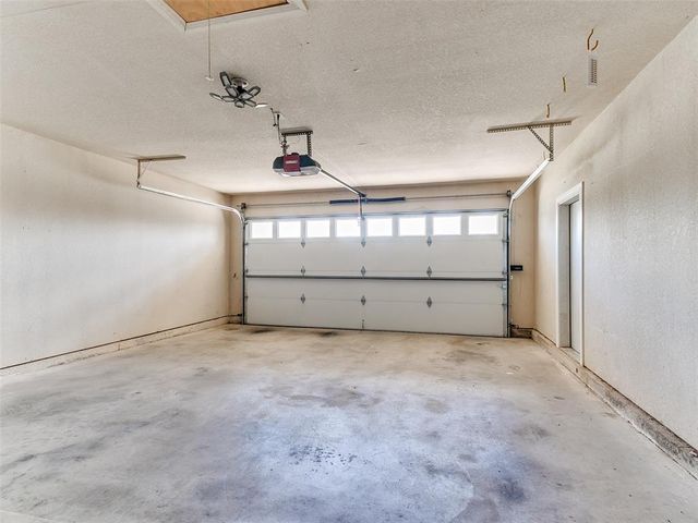 9901 SW 15th Terrace, Yukon, OK 73099