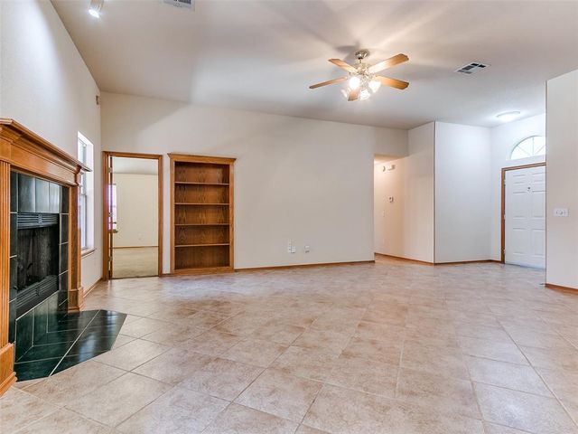 9901 SW 15th Terrace, Yukon, OK 73099