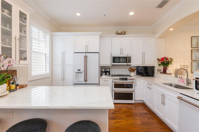 6013 BOWEN DANIEL DRIVE 104, Tampa, FL 33616