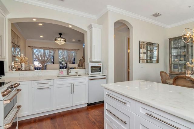 6013 BOWEN DANIEL DRIVE 104, Tampa, FL 33616