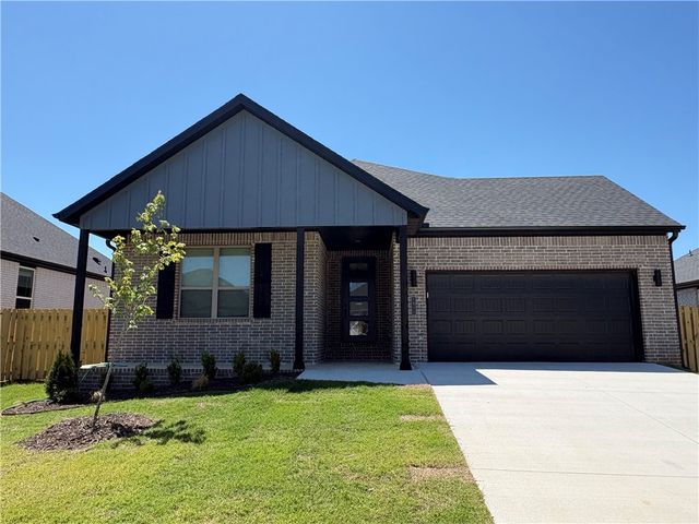 1811 Ferguson Street, Pea Ridge, AR 72751