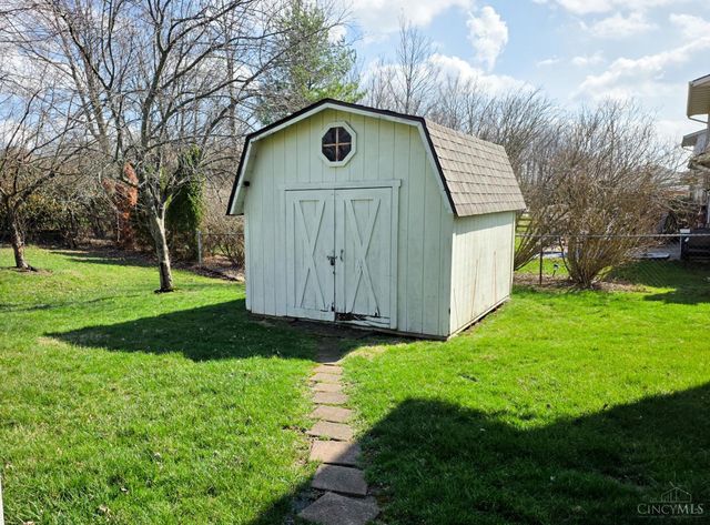 9296 Hare Drive, West Chester, OH 45069