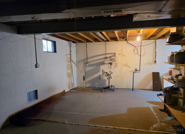 9296 Hare Drive, West Chester, OH 45069