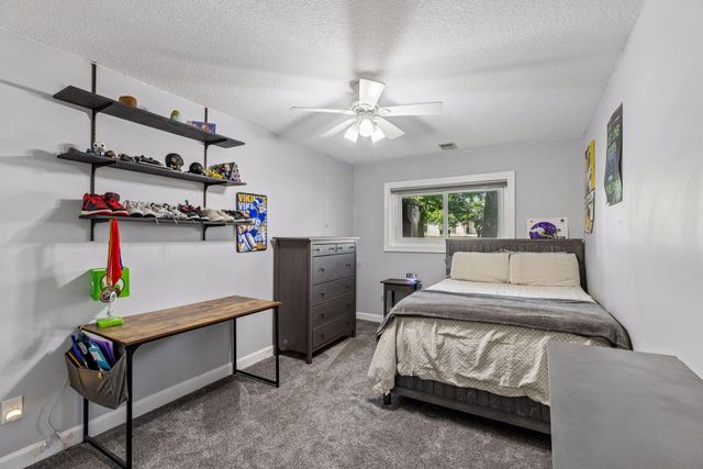 9056 Glacier Road, Woodbury, MN 55125