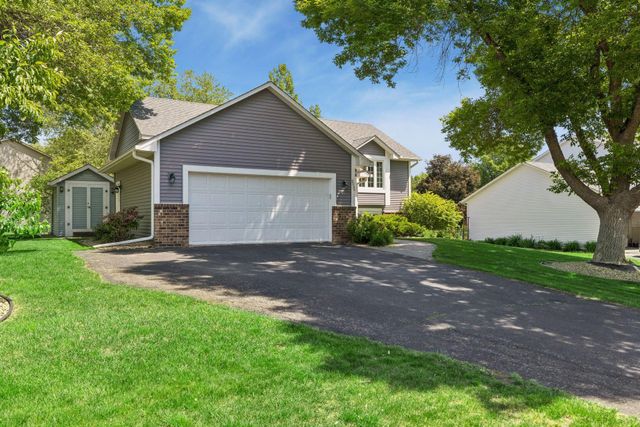 9056 Glacier Road, Woodbury, MN 55125