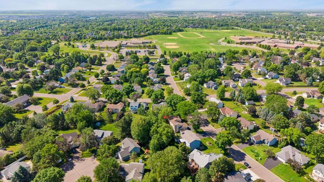 9056 Glacier Road, Woodbury, MN 55125