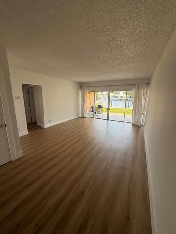 2613 NE 28th Court 1b, Lighthouse Point, FL 33064