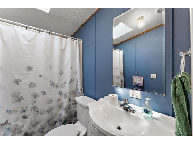 920 E 14th St, La Junta, CO 81050