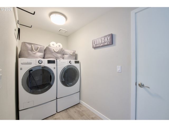 16782 Sw HARGIS Rd, Beaverton, OR 97007