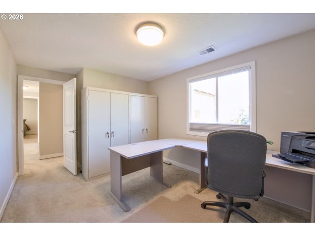 16782 Sw HARGIS Rd, Beaverton, OR 97007