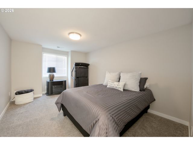 16782 Sw HARGIS Rd, Beaverton, OR 97007