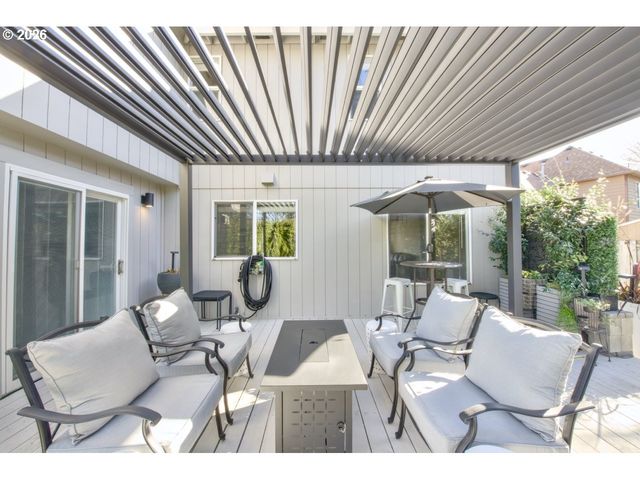 16782 Sw HARGIS Rd, Beaverton, OR 97007