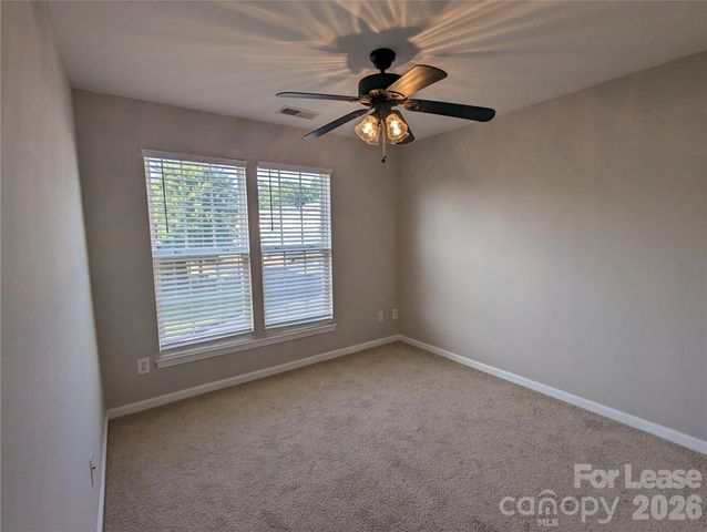 4613 Forestridge Commons Drive, Charlotte, NC 28269