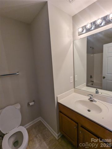 4613 Forestridge Commons Drive, Charlotte, NC 28269