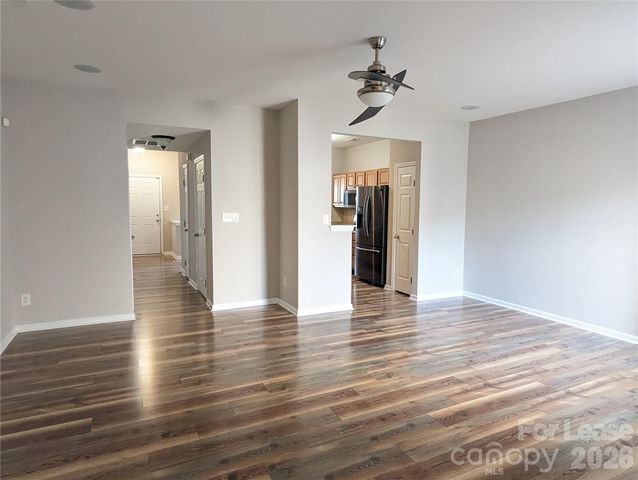 4613 Forestridge Commons Drive, Charlotte, NC 28269