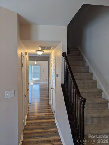 4613 Forestridge Commons Drive, Charlotte, NC 28269
