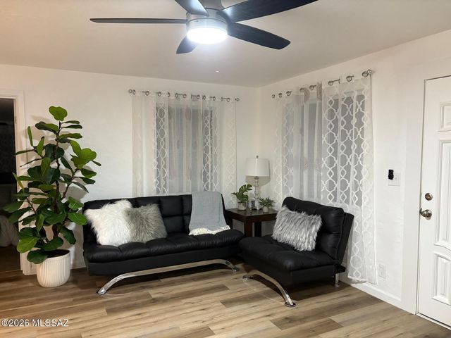 5449 E Linden Street, Tucson, AZ 85712