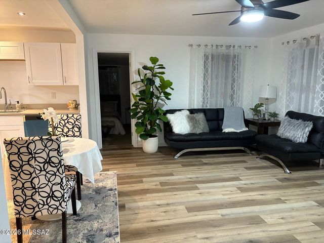 5449 E Linden Street, Tucson, AZ 85712