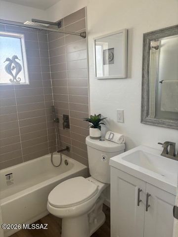 5449 E Linden Street, Tucson, AZ 85712