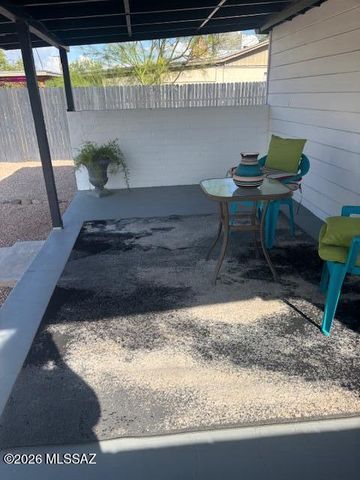 5449 E Linden Street, Tucson, AZ 85712