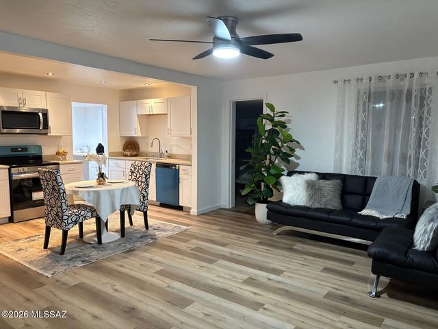 5449 E Linden Street, Tucson, AZ 85712