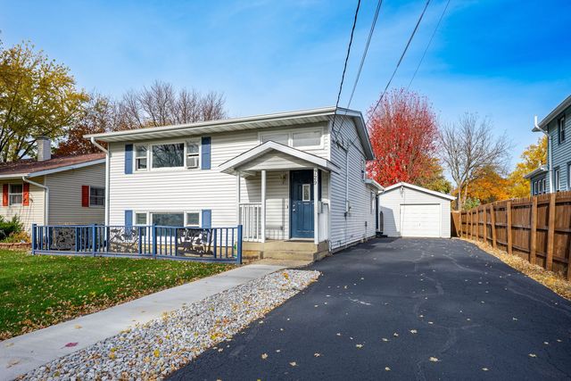 729 W Perry Street, Belvidere, IL 61008