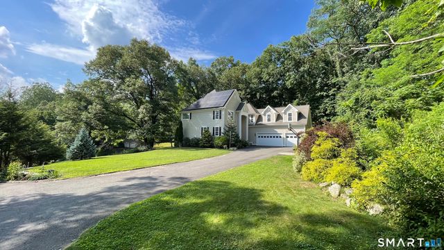 25 Grant Drive, Avon, CT 06001