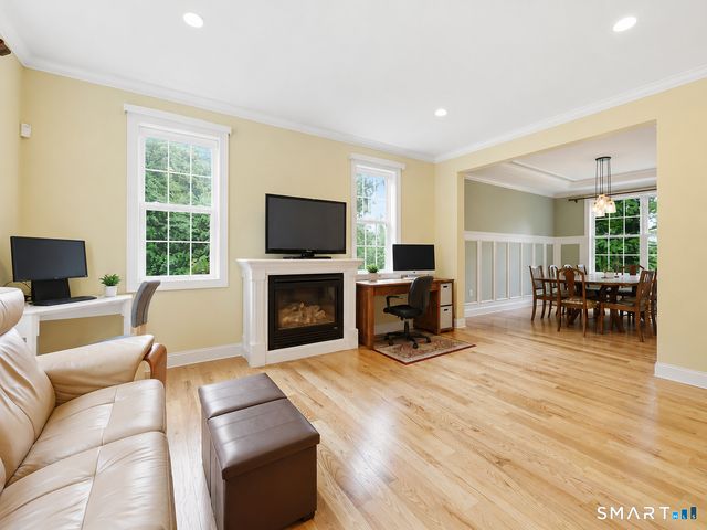 25 Grant Drive, Avon, CT 06001