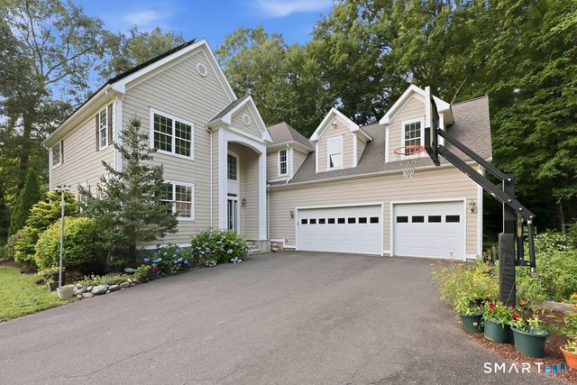 25 Grant Drive, Avon, CT 06001