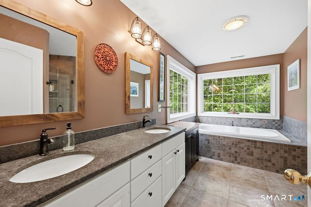 25 Grant Drive, Avon, CT 06001