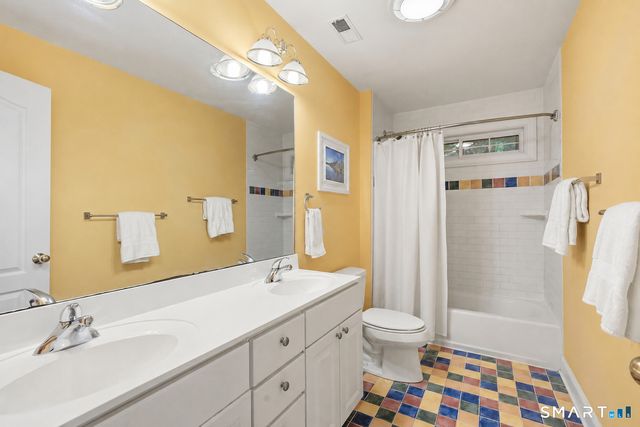 25 Grant Drive, Avon, CT 06001