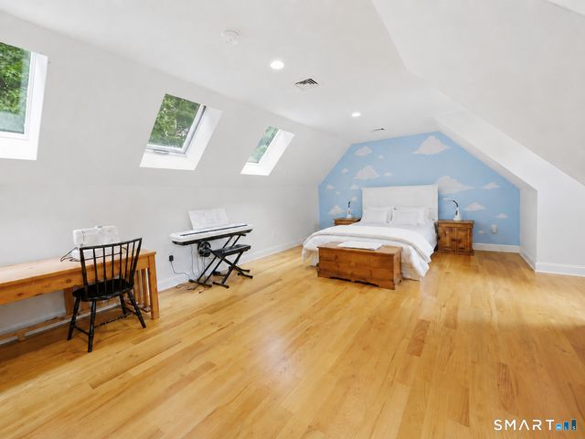25 Grant Drive, Avon, CT 06001