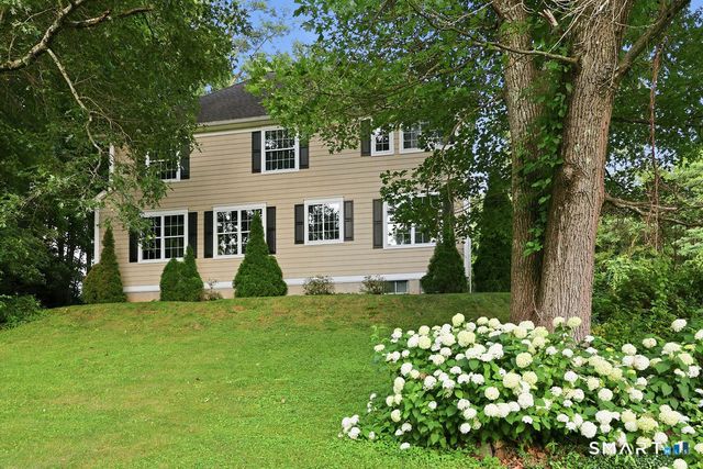 25 Grant Drive, Avon, CT 06001