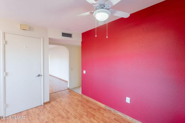 939 S Las Lomas Circle, Green Valley, AZ 85614