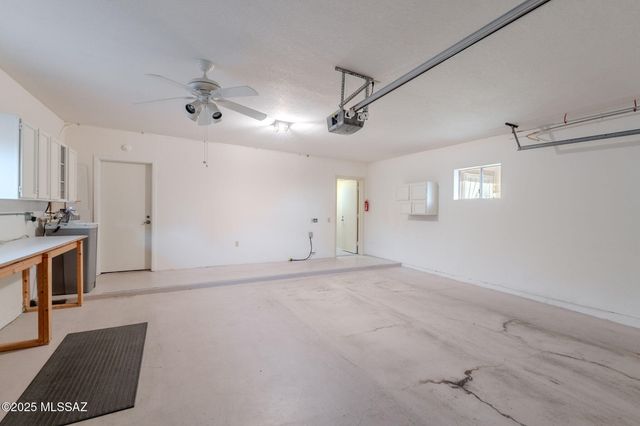 939 S Las Lomas Circle, Green Valley, AZ 85614