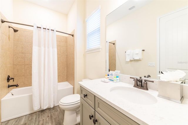 8056 LOST SHAKER LANE, Kissimmee, FL 34747